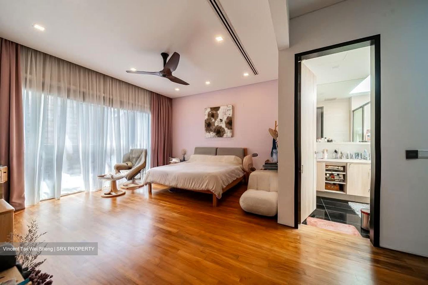 Chiltern Drive (D13), Terrace #577837481